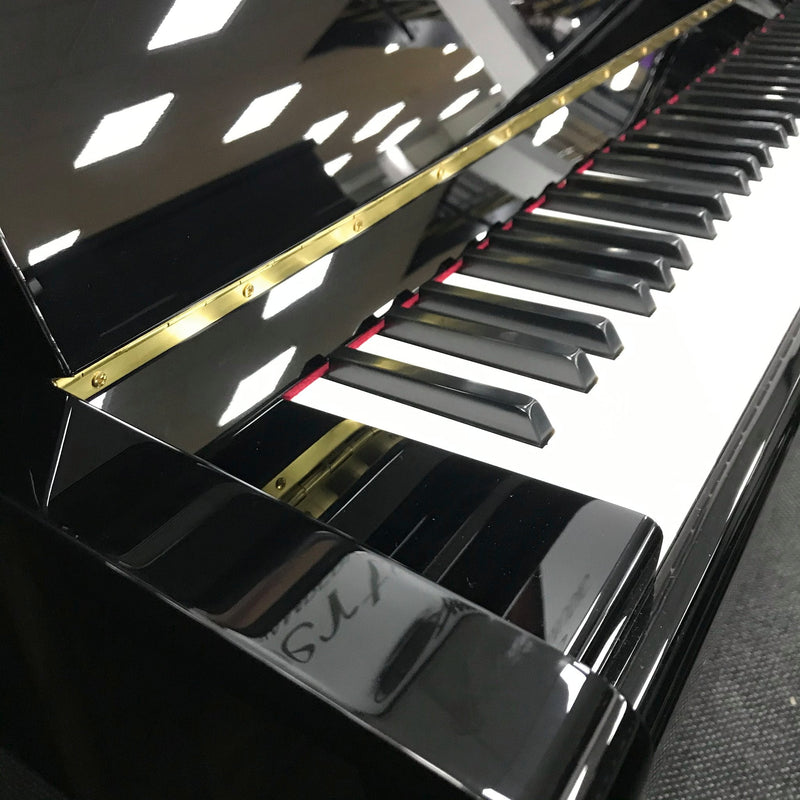Yamaha b2 upright piano - Polished Ebony