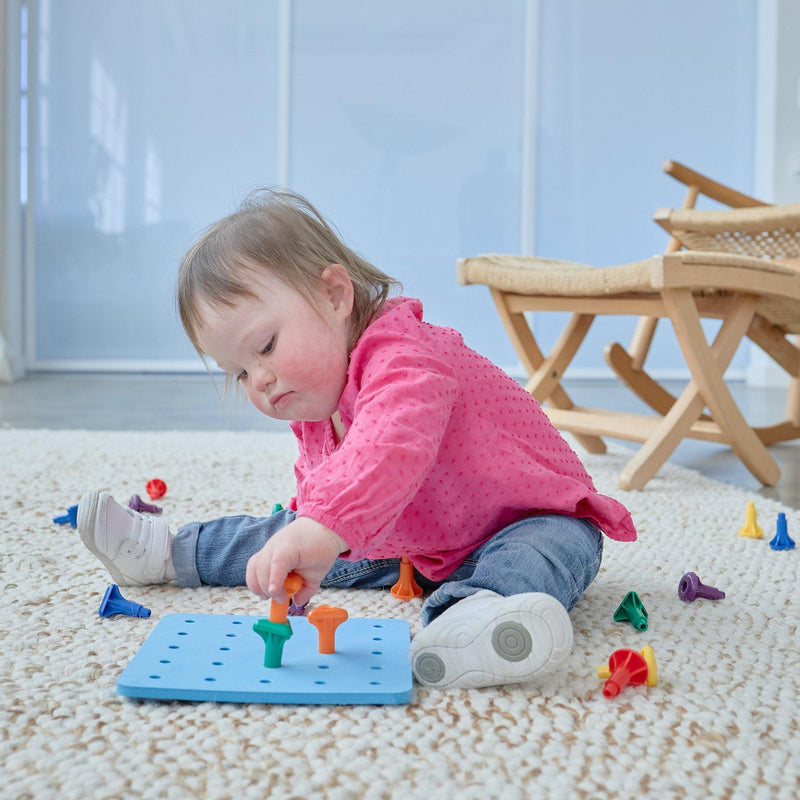 Geo Pegs and Peg Board PK40