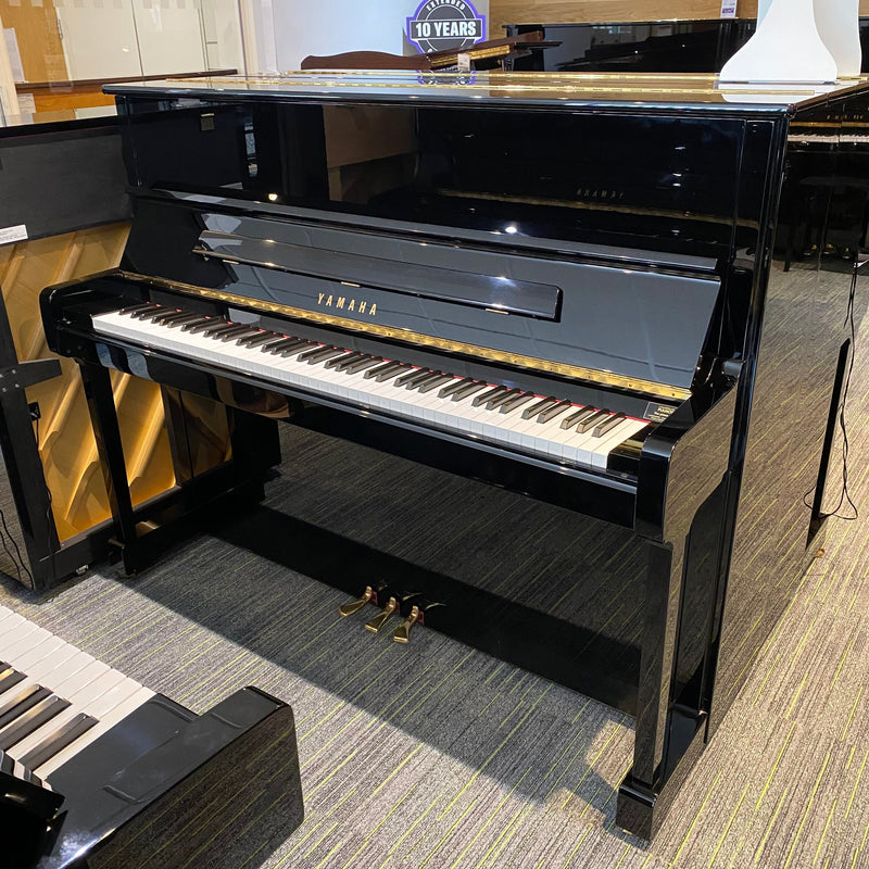 Pre-owned Yamaha P121 upright piano in polished ebony