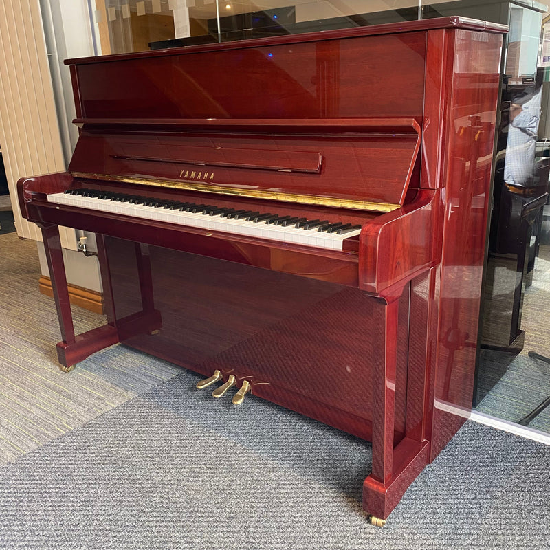 Pre-owned Yamaha P121G upright piano in polished mahogany