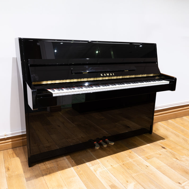Kawai K-15E Upright Piano - Polished Ebony