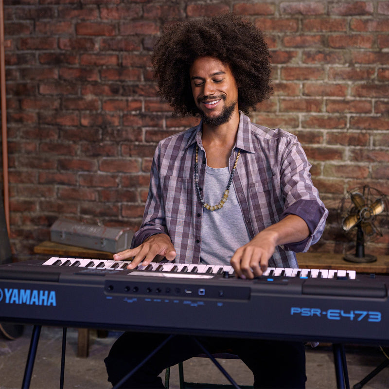 Yamaha PSR-EW425 portable keyboard