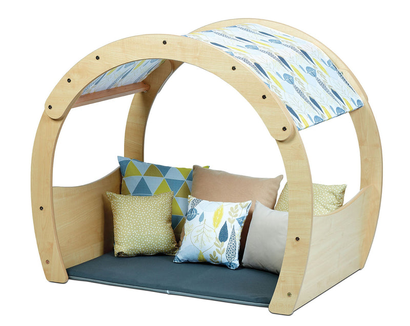 Millhouse Small Cosy Cove - Meadow Theme