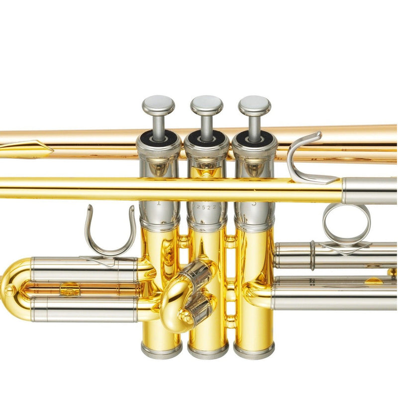 Yamaha YTR8335G Custom Xeno Bb trumpet outfit - Clear lacquer