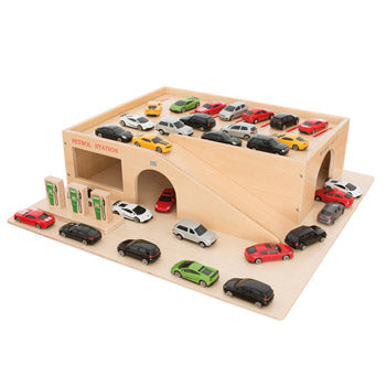 TOY VEHICLES AND ACCESSORIES, GARAGE AND CAR SETS, Bundle Deal: Garage & Cars, Age 3+, Set