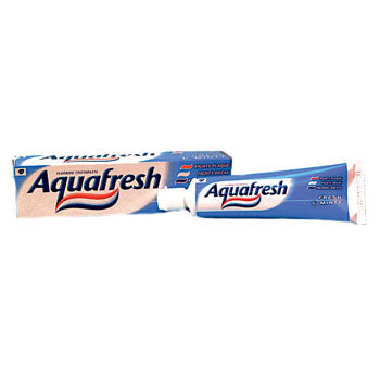 TOOTHPASTE, Aquafresh Fresh 'n' Minty, Pack of 12 x 100ml