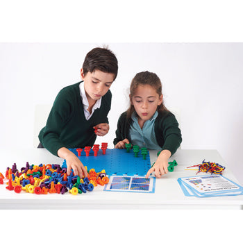 GEO PEGBOARD ACTIVITY SET, Age 3+, Set